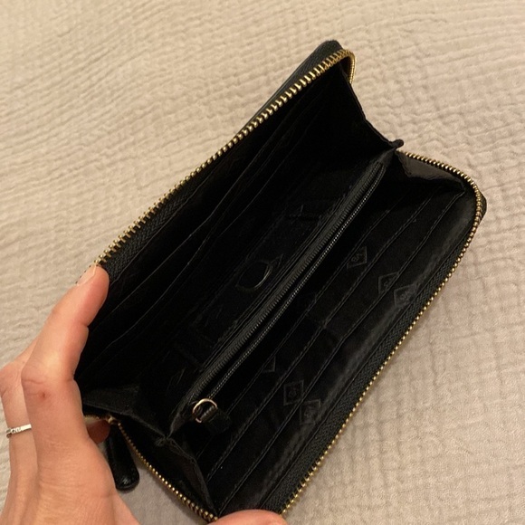 Vera Bradley  Georgia Wallet Sofia Plaidblack . Very good condition. Wor… - Picture 4 of 7